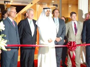 Siegfried Gansslen, CEO of Hansgrohe AG and  Ayman Alshaya, CEO of Alshay Trading Company, during the ribbon cutting ceremony