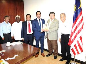 خلال الزيارة