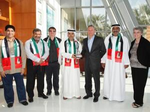 الرئيس التنفيذي لدوبال مع الممثلين عن المؤسسة