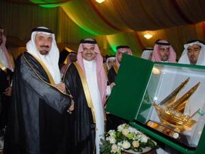الأمير جلوي بن عبد العزيز بن مساعد، نائب أمير المنطقة الشرقية، خلال افتتاح مهرجان صيف الشرقية