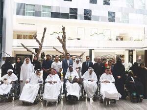 أكد أعضاء مركز تمكين ورعاية كبار السن "إحسان"، عن ارتياحهم وسعادتهم لهذه الزيارة التي يعتبرونها "زيارة عائلية" كان الهدف من خلالها هو مشاركتهم الاجواء العائلية.