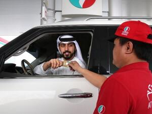 خدمة الدفع ببطاقات الخصم والائتمان