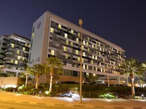 فنادق روتانا في الدوحة تحتفل بساعة الأرض