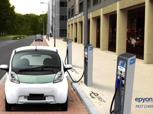 100922 Terra 502 in front of restaurant highres