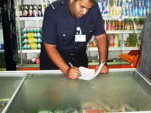 نسبة المخالفات التي وجهت للبقالات في إمارة أبوظبي ارتفعت لتصل إلى 53 مخالفة خلال العام 2010