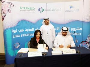 MoU singed between H.E. Razan Al Mubarak, Secretary General, EAD and H.E. Mohammed bin Omair Al Shamsi, Chairman of the Board TRANSCO.