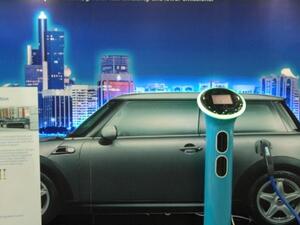 جهاز شحن المركبات الكهربائية المبتكر WattStation من جنرال إلكتريك