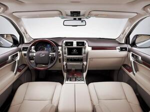GX 460 Interior Cabin Medium