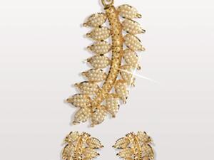 Gold-Pearl necklace