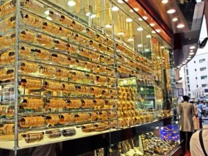 One of the major tourist attractions of the UAE is the jewellery sector that generates billions of dollars in revenue every year. (Shutterstock)