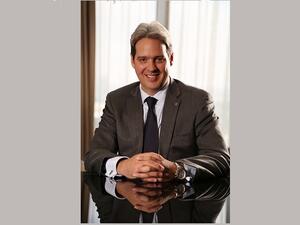 غاي هاتشينسون، الرئيس التنفيذي للعمليات في شركة روتانا لإدارة الفنادق