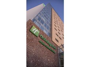 فندق هوليداي إن الجزائر، برج الشراقة