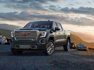 The next generation Sierra Denali once again redefines the premium pickup, while advancing Denali’s legacy as the pinnacle of GMC design, capability and refinement.