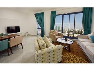 يعتبر فندق جنة بلايس سيتي سنتر من فئة الخمس نجوم المكان الأمثل لتجربة الحياة العصرية في قلب العاصمة.