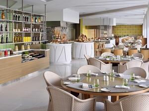 Kuzbara offers both a traditional Iftar buffet with a variety of international dishes accompanied by daily specials alongside live cooking stations.