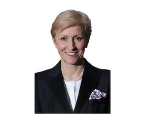 السيدة إيفا تيرفونوف