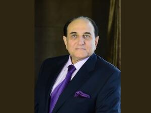 Osman Sultan, CEO, du