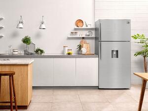 Refrigerator RT7000