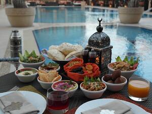 يزخر شهر رمضان بأطباقه الرمضانية المميزة