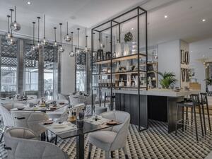 Al Bandar Rotana’s international all-day-dining venue, offering an exciting Ramadan atmosphere in a contemporary setting at Dubai Creek.