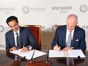 خلال التوقيع