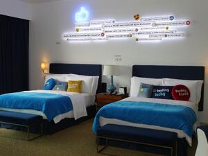 The unique room will offer breathtaking views of The Palm Island and will be specially adapted to suit a social media users every desire. 