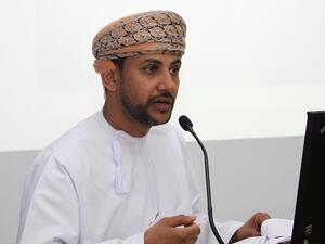 طالب اليعربي، مدير أوّل للفرع الرئيسي ببنك نزوى