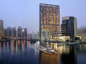 فندق العنوان وسط مدينة دبي