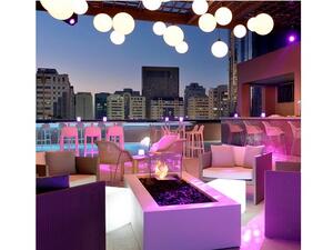 يوفر فندق "كورت يارد باي ماريوت" بيئة مميزة للضيوف و النزلاء حيث يقدم أفضل الخدمات على حسب طلبهم ليحظوا بإقامة استثنائية