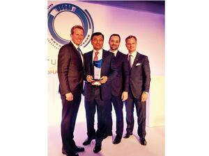 خلال التكريم