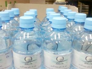 The Ministry of Commerce and Investment announced the closure of a factory in Buraidah for refilling Zamzam water bottles with normal water. (The Saudi Gazette) The Ministry of Commerce and Investment announced the closure of a factory in Buraidah for refilling Zamzam water bottles with normal water. (The Saudi Gazette)