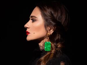 ستقدم السيدة جوليا حفلها الإستثنائي من حيث المعايير، على مسرح يضم أكثر من 100 عازفاً من اعضاء الاوركسترا الفيلهارمونية الأرمنية.