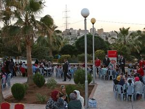 أقامت الملكية الأردنية حفل إفطار رمضاني في حدائق الملكة رانيا العبدالله التابعة لأمانة عمان الكبرى في منطقة القويسمة.
