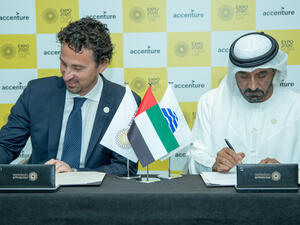 Gerardo Canta and Sheikh Ahmed at the signining ceremony. (Trade Arabia)