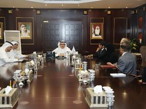 خلال الاجتماع