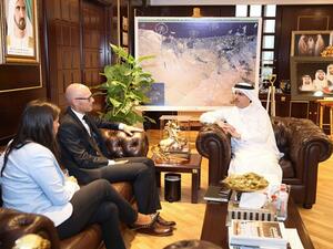 خلال الزيارة