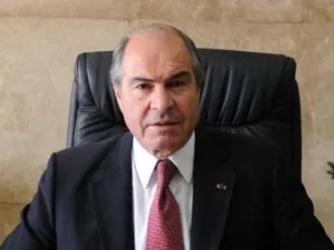 Prime Minister Hani Mulki directed the economic team of the government and all ministers to maintain a dialogue with all concerned bodies on the law. (AFP/ File)