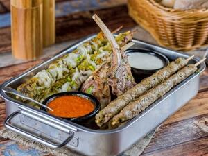 Marriott World Trade Center has launched two new menus that refocuses on food at its celebrated venues, Up & Below, and Fifth Street Café.