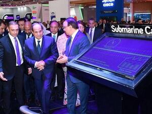 President Sisi tours the Cairo International Exhibition and Conference on Information and Telecommunication Technology. (Cairo ICT 2018)