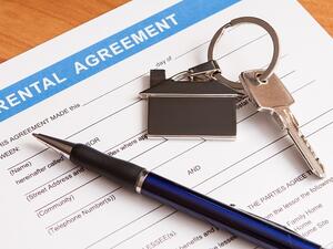 The issuance or renewal of work permits has been linked with the authentication of house rent contracts in the Ejar network. (Shutterstock)