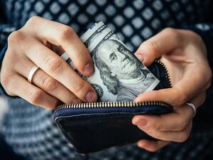 The rich will only get richer over the next few years. (Shutterstock)