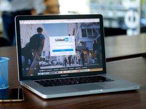 LinkedIn analyzed member profiles in 2017 and revealed that words like “successful” and “dynamic” have dropped out of this year's list of the top 10 buzzwords, while words like “focused” and “motivated” have entered the list for the first time. Here's what it means. (Shutterstock)