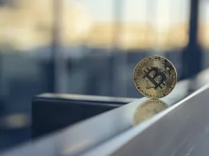 The Bitcoin rout happened at 15 times the rate of the tech bubble. (Shutterstock)