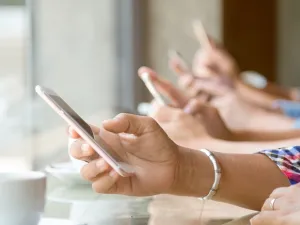 Turkey aims to export smart phones to 45 countries by the end of this year. (Shutterstock)