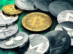 While entrepreneurs and Islamic finance startups readily advocate cryptocurrencies for what they are convinced are halal transactions, others keep thinking otherwise. (Shutterstock)