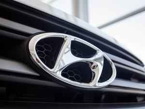 The 30,000-square-metre facility is home to a Hyundai showroom, a Genesis showroom, and a fully equipped After sales centre. 
