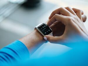 40 percent use health apps on mobile devices and 14 percent use wearable technology. 