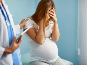 نوعية الغذاء والطعام الذي تتناوله المرأة الحامل يؤثّر على صحة الجنين

