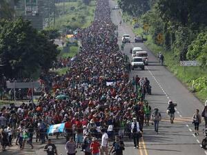 يسعى البنتاغون لمنع قافلة مهاجري أميركا الوسطى
