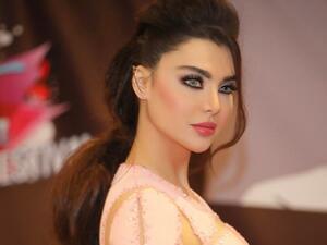  الفنانة اللبنانية قمر